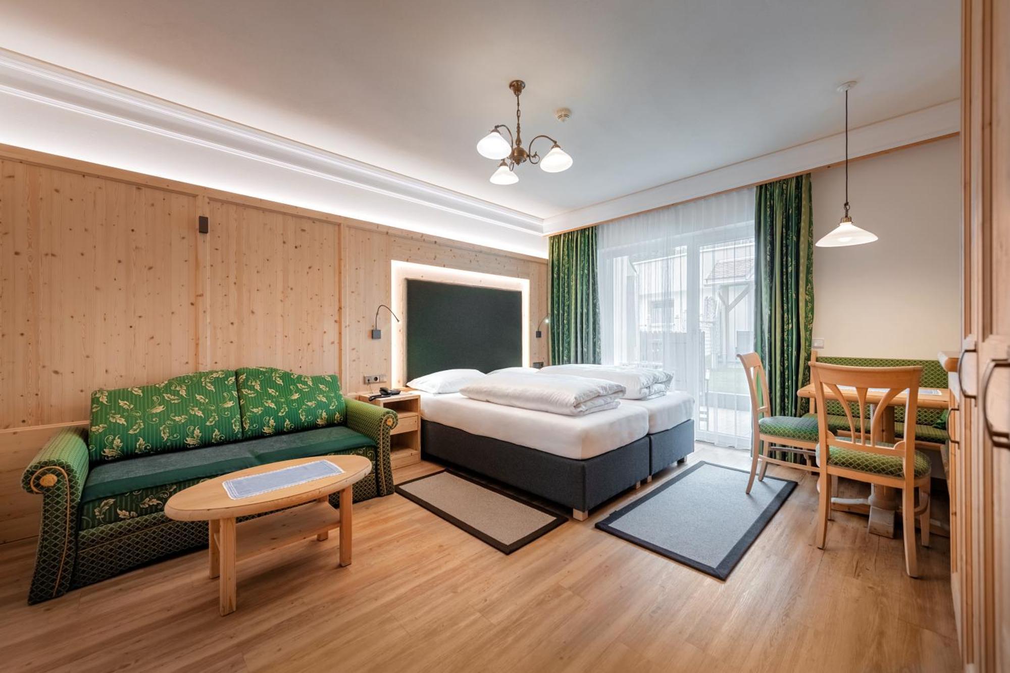 Hotel Sureghes أورتيسايْ المظهر الخارجي الصورة